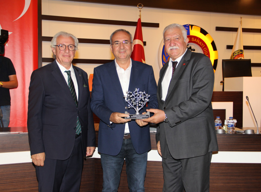 Afyonkarahisar ihracatının yıldızları ödüllerine kavuştu